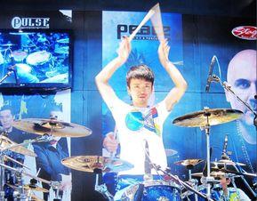 世界架子鼓大师视频,鼓动心弦的节奏传奇